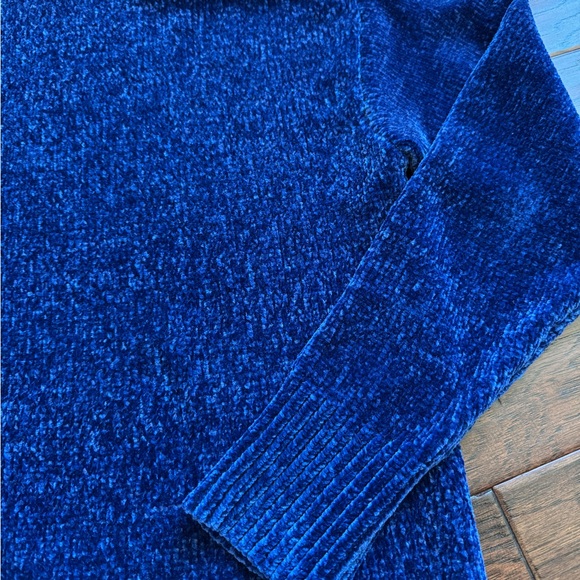 Tommy Bahama Deep Blue Sweater - Picture 3 of 5